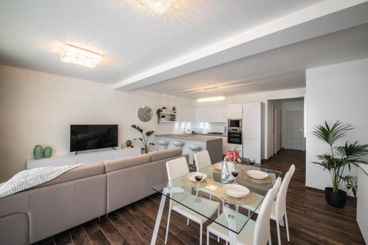 Electra Residence - Luxury Central Beachview Apartment Marsalforn Ngoại thất bức ảnh